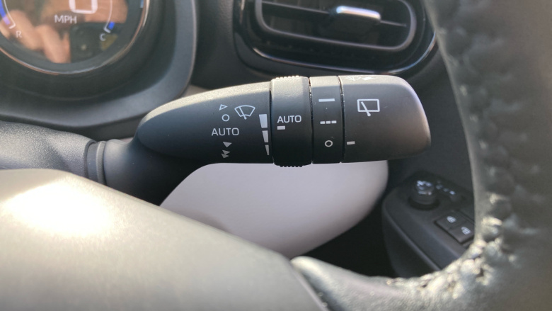 Toyota Yaris 1.5 Hybrid Excel 5dr CVT Hybrid Hatchback